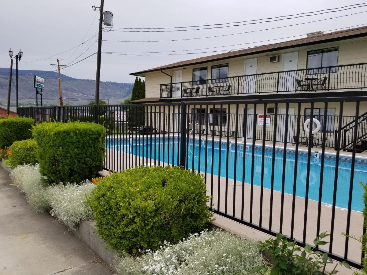 Osoyoos Lakeview Inn & Suites Exterior foto